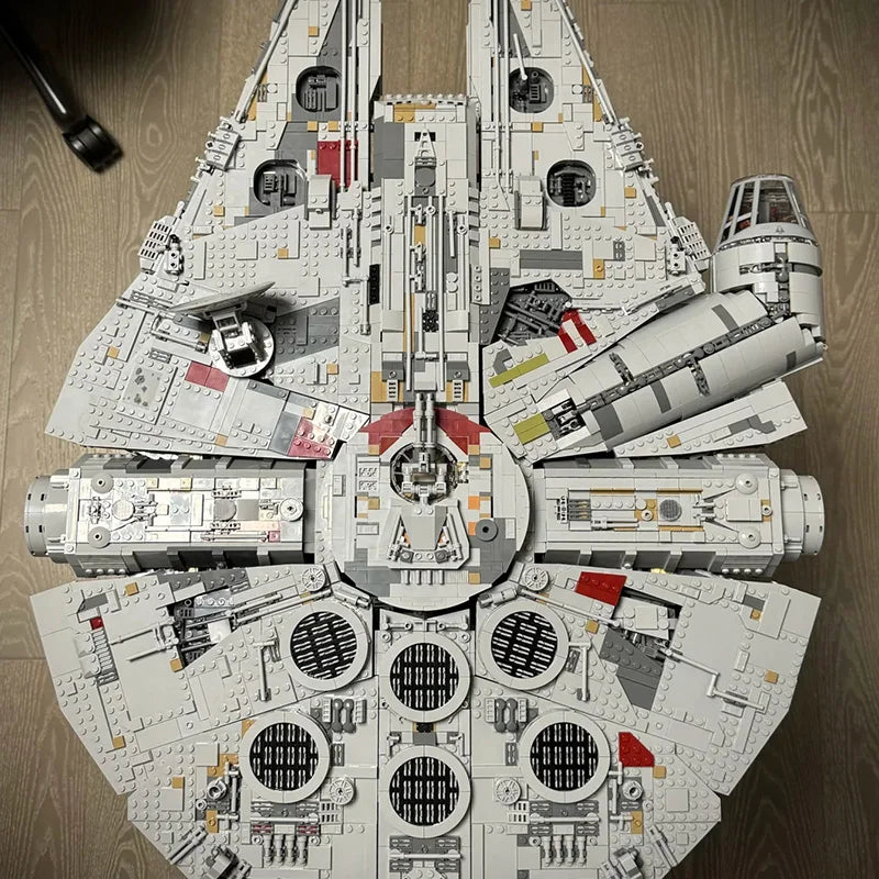 7541Pcs Largest Millenniumfalcon Starship Model Bricks 75192 Building - Side View