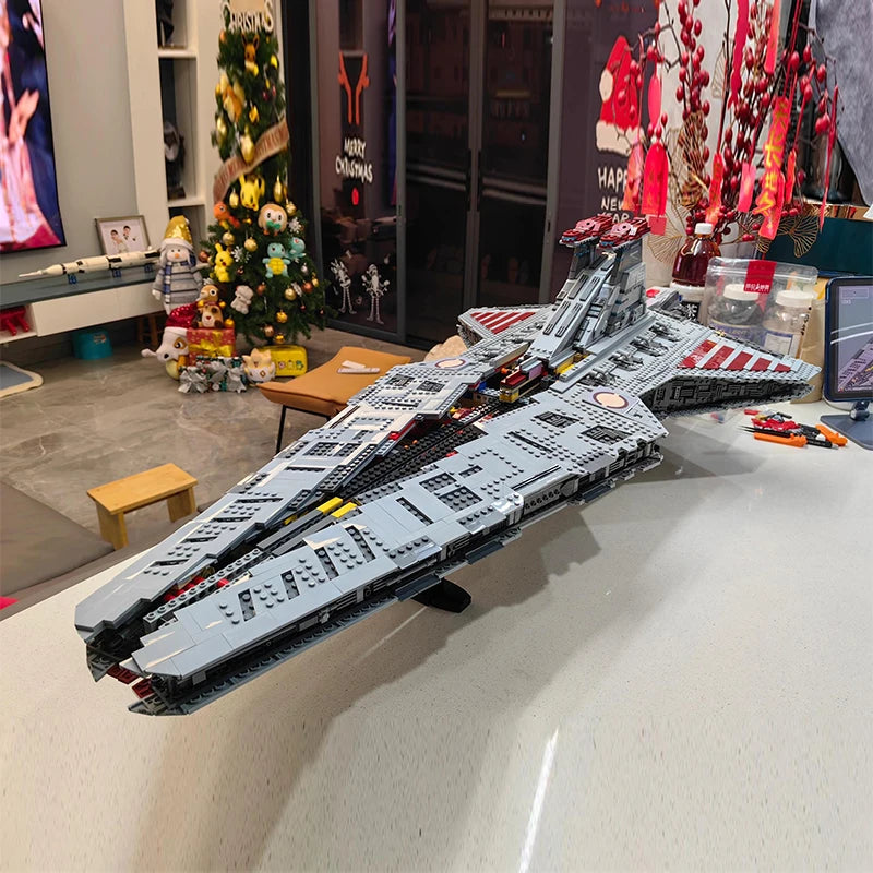 MINISO Disney 5374pcs Wars Stars Battle Biggest Venator-class Republic Attack Cr - View 7