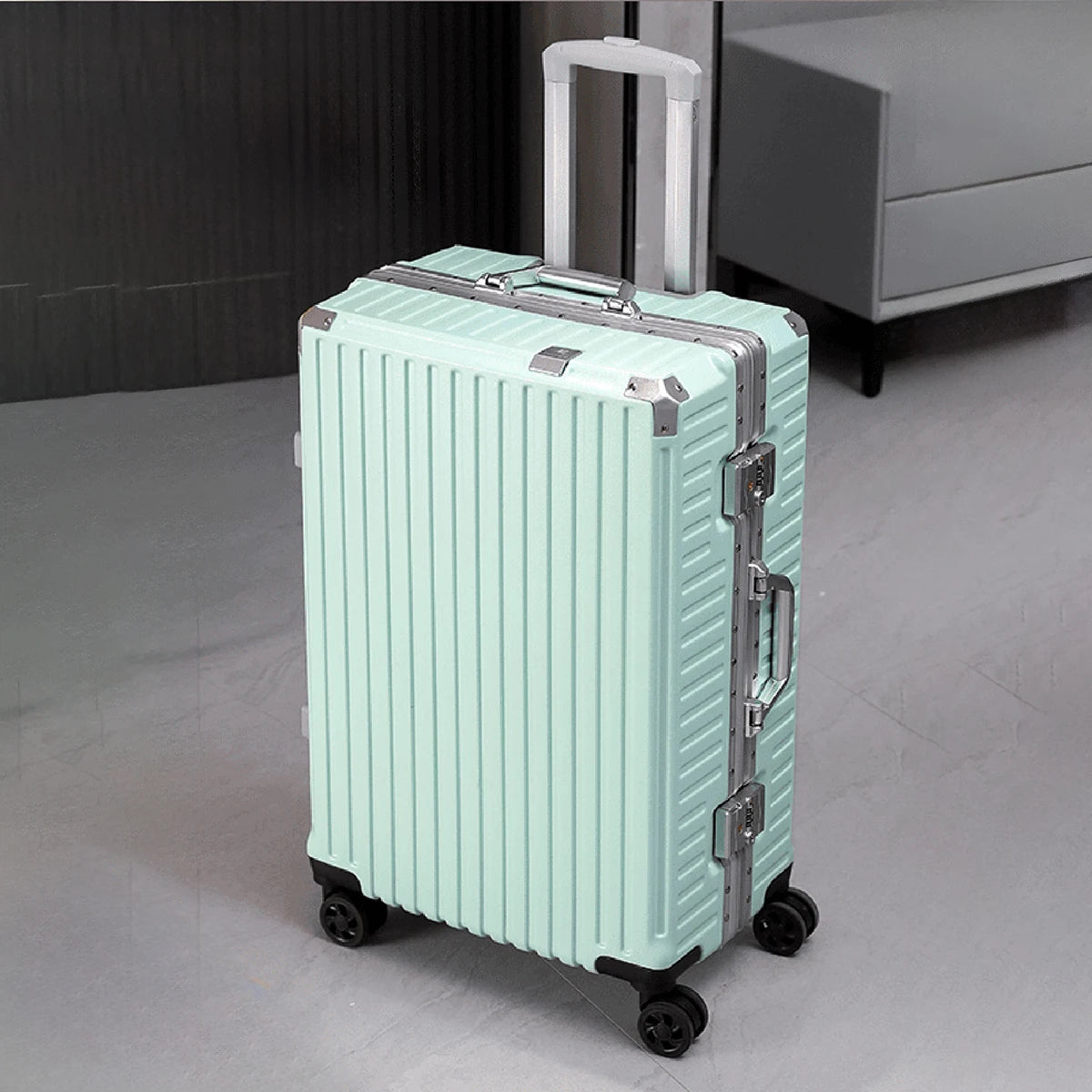 Trolley Luggage 20-28 Inch - Aluminum Frame Rolling USB Suitcase - Product Details
