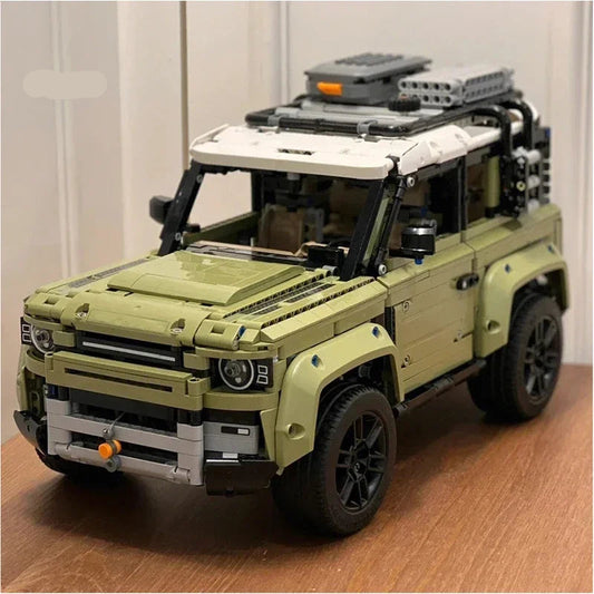 2573PCS Technical Land Off-road Defender Classic Car Building Blocks 4 - Back View