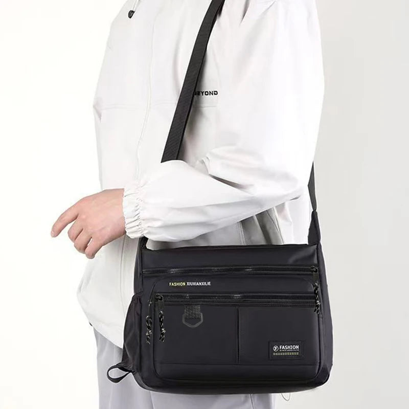 The Neutral Color Bags Are Suitable for Daily Commuting and Going to