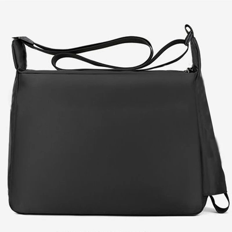 The Neutral Color Bags Are Suitable for Daily Commuting and Going to