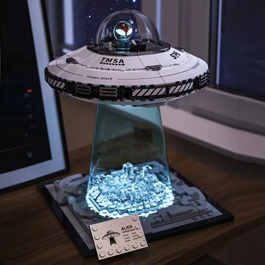 Hot 601pcs MOC Technical Space UFO Spaceship Building Blocks Spacecraft Bricks Model Assembling DIY - Product details